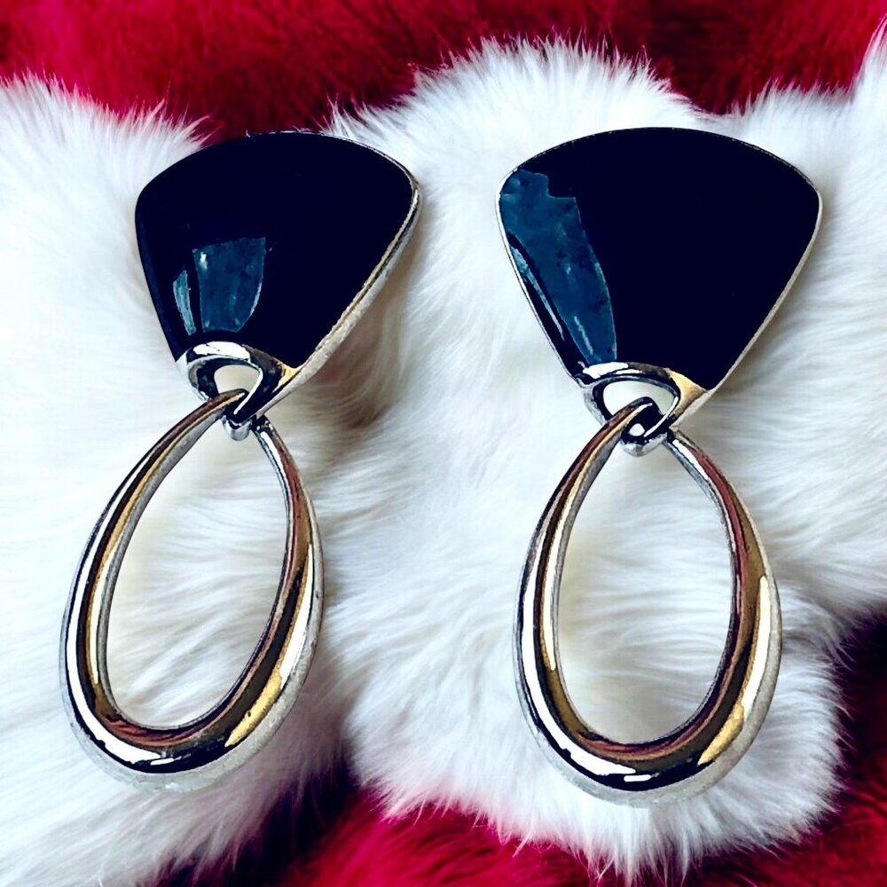 Trifari Vintage Black Enamel Silvertone Dangle Drop Earrings Posts